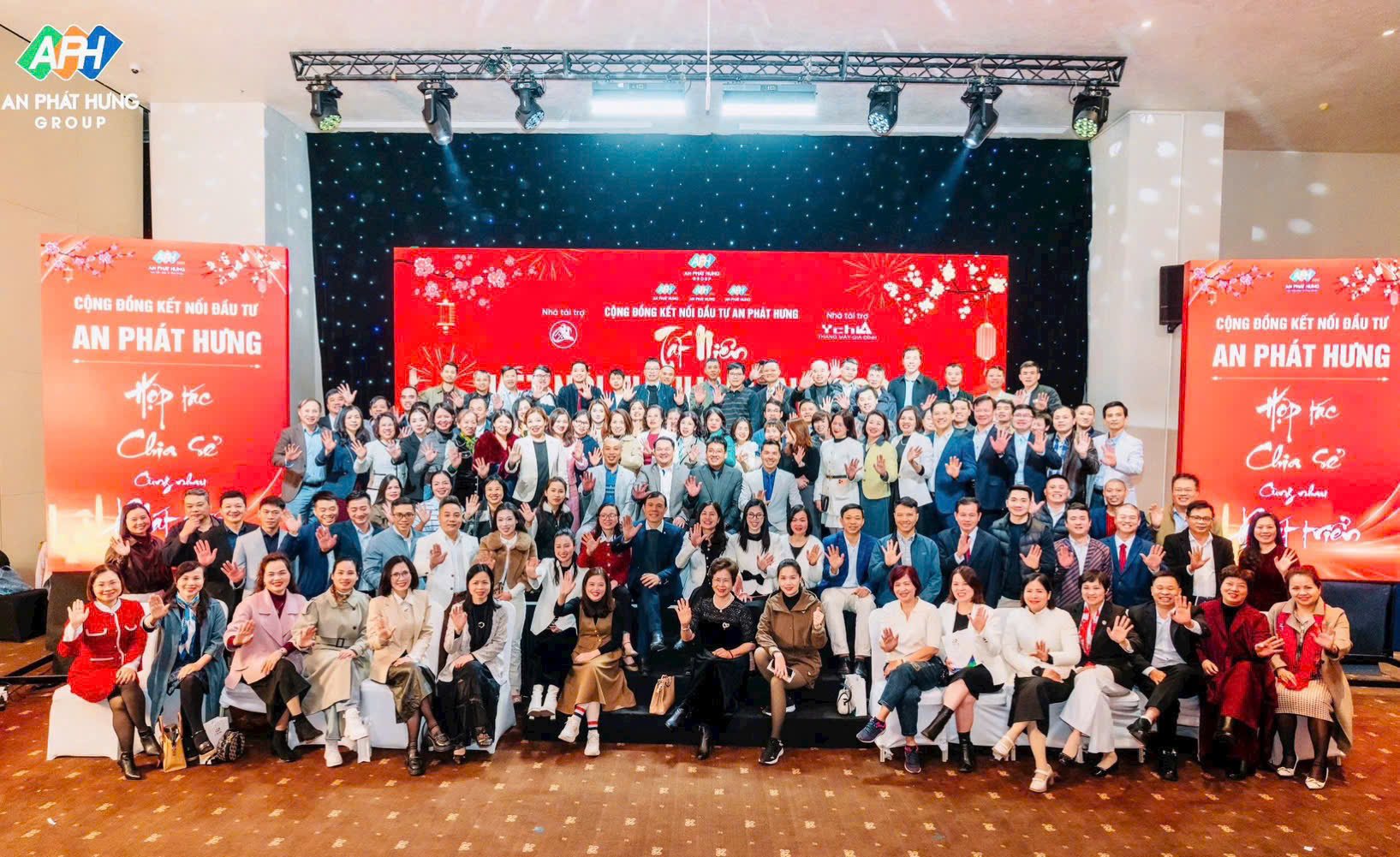 Chương trình Tất niên cộng đồng năm 2025
