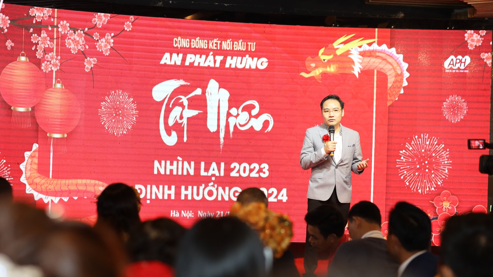 Tất niên cộng đồng — Nhìn lại 2023 · Định hướng 2024 — Hà Nội